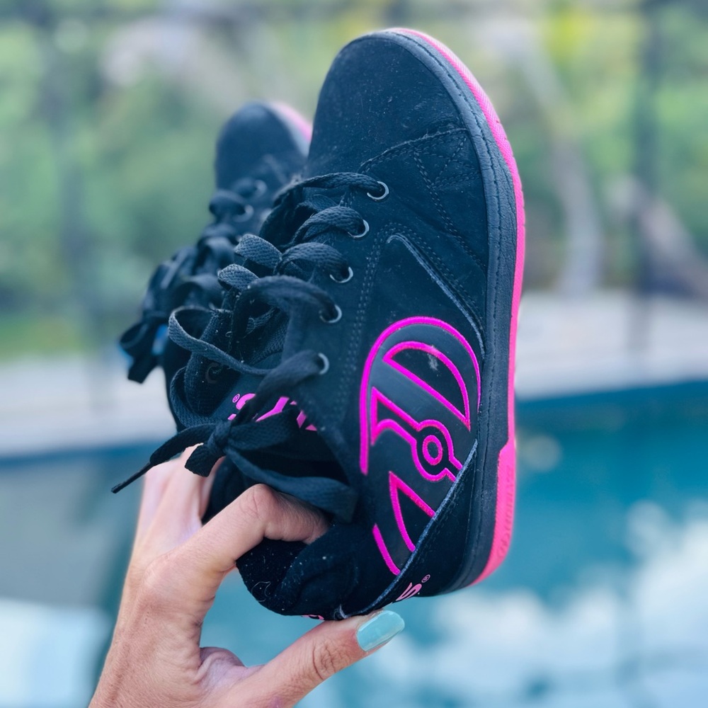 Heelys size 4 youth